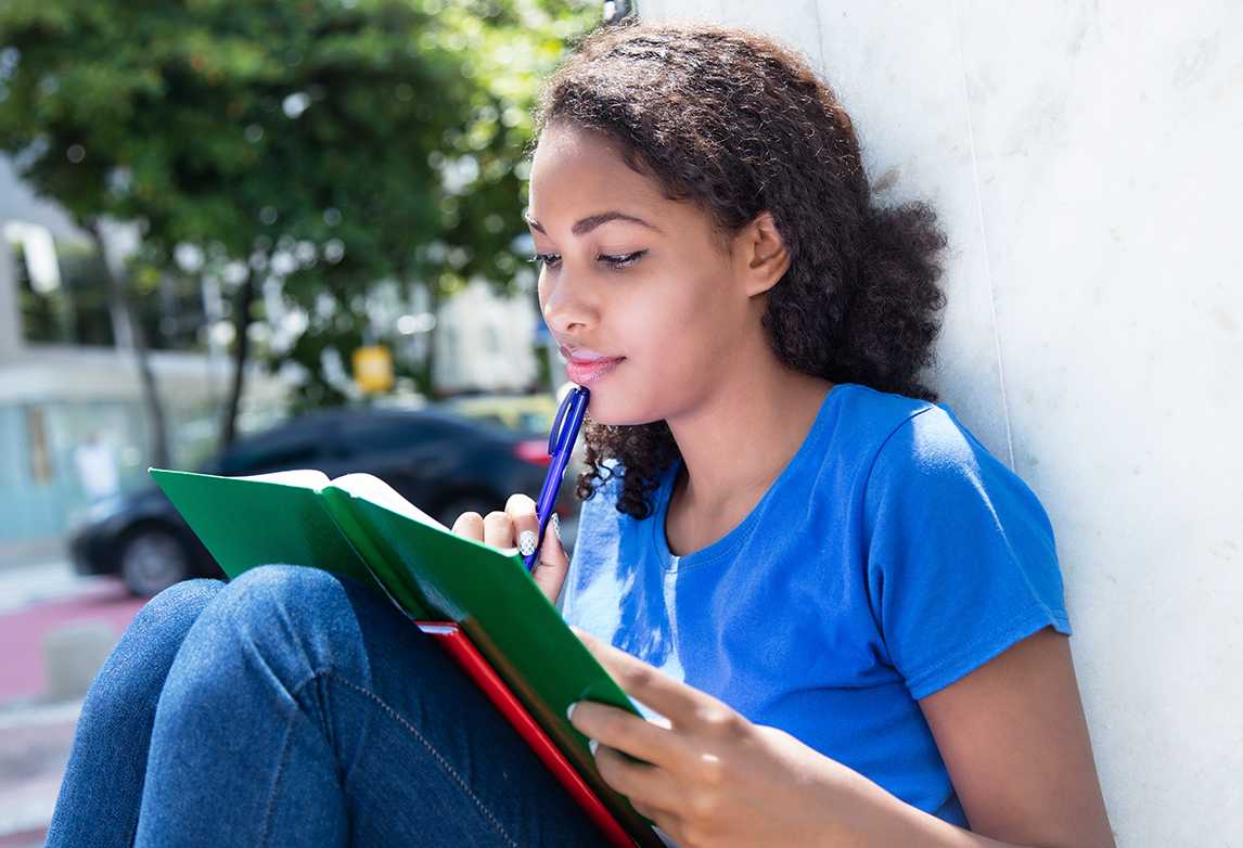 Study Tips: How to Snack and Study