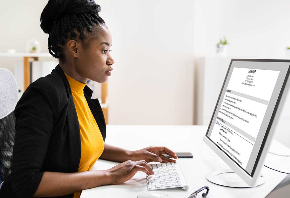 10 Standout Words to Use in Your Healthcare Resume